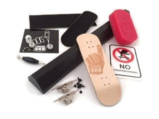FINGERSK8Fingerboard - Parking Curb Ledge Package